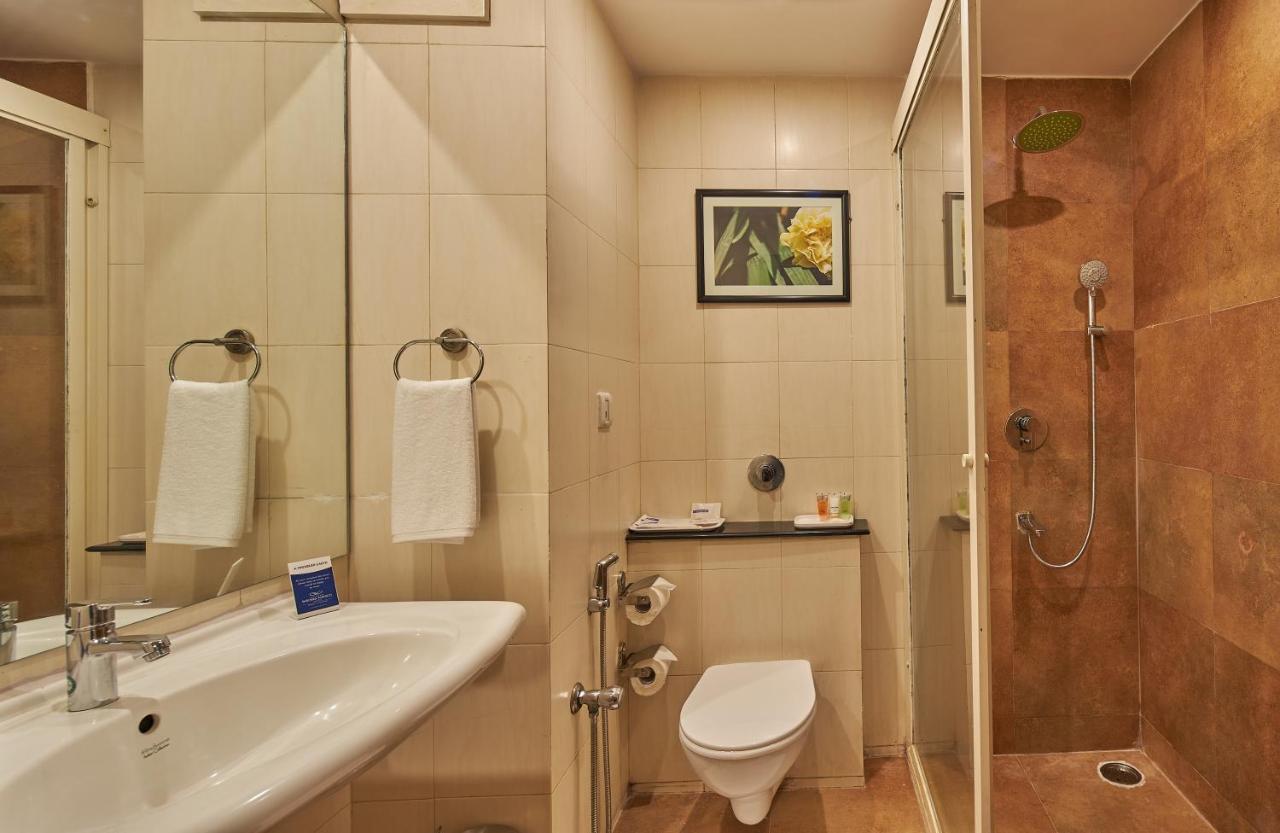 Tulip Inn Koramangala Бангалор Экстерьер фото