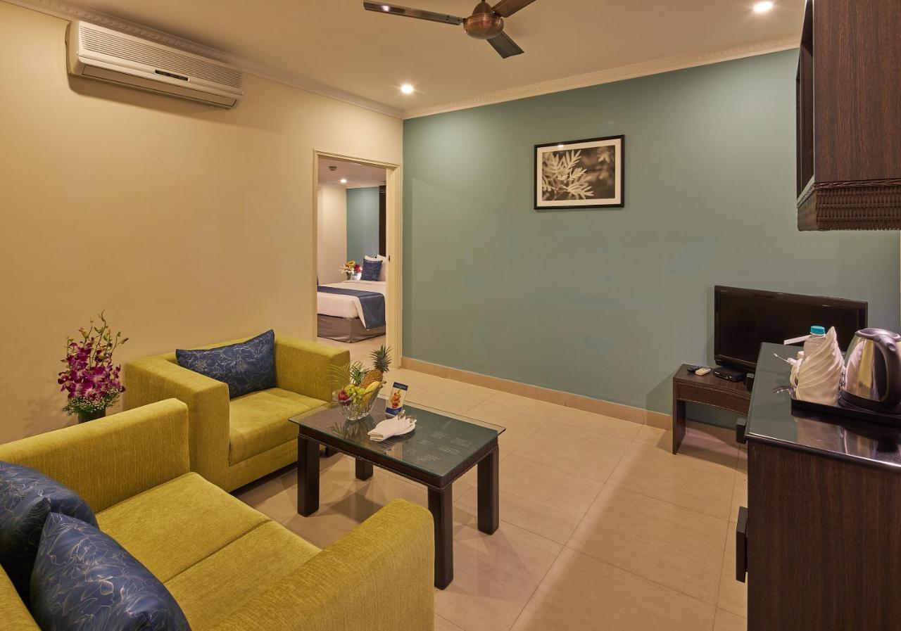 Tulip Inn Koramangala Бангалор Экстерьер фото
