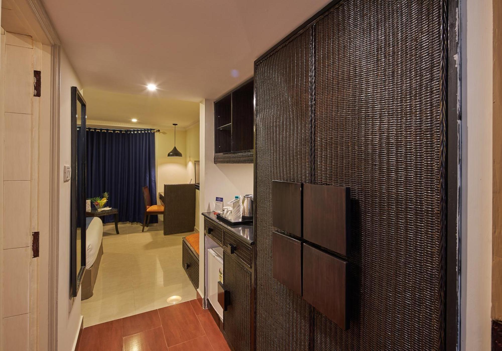 Tulip Inn Koramangala Бангалор Экстерьер фото