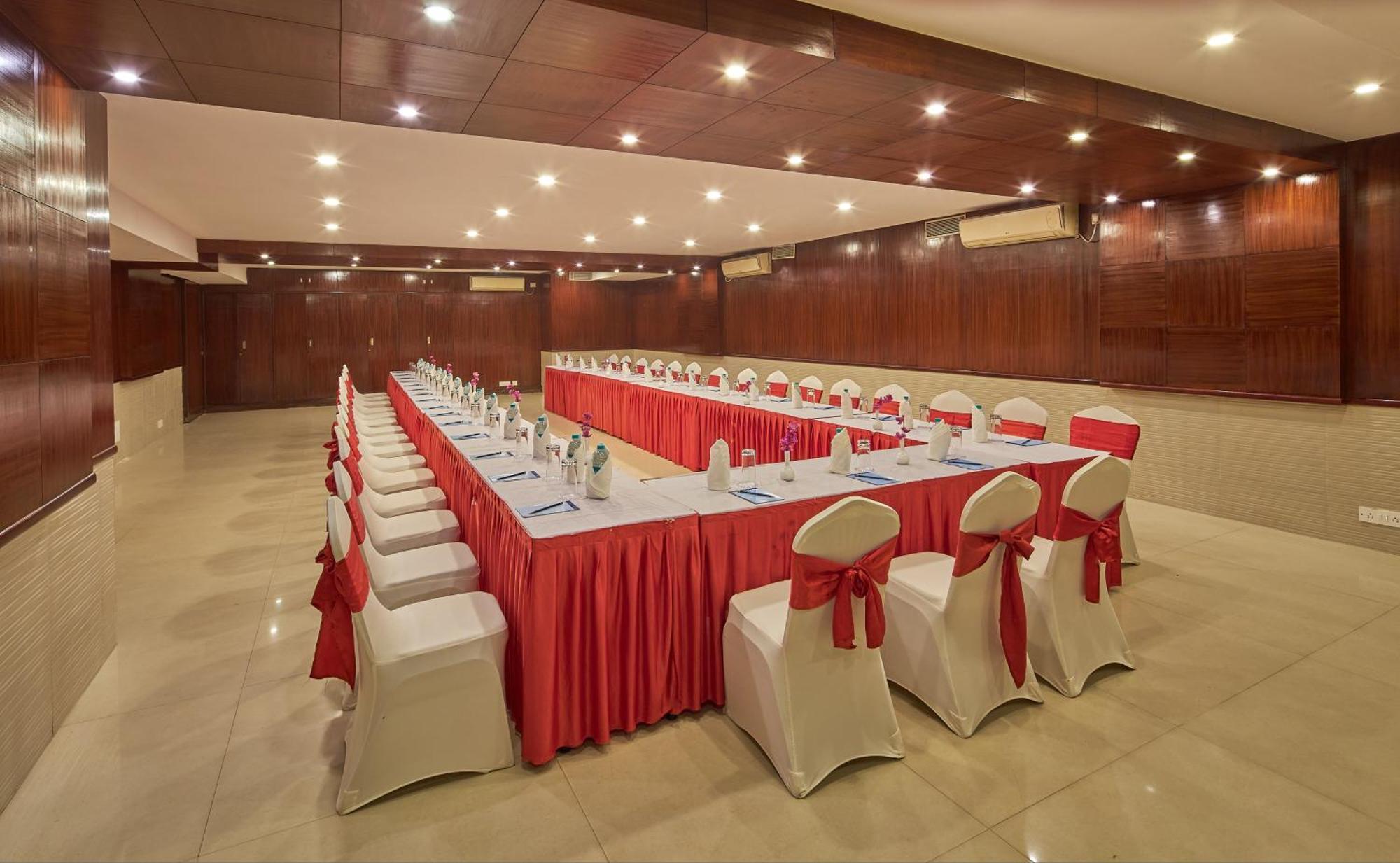 Tulip Inn Koramangala Бангалор Экстерьер фото